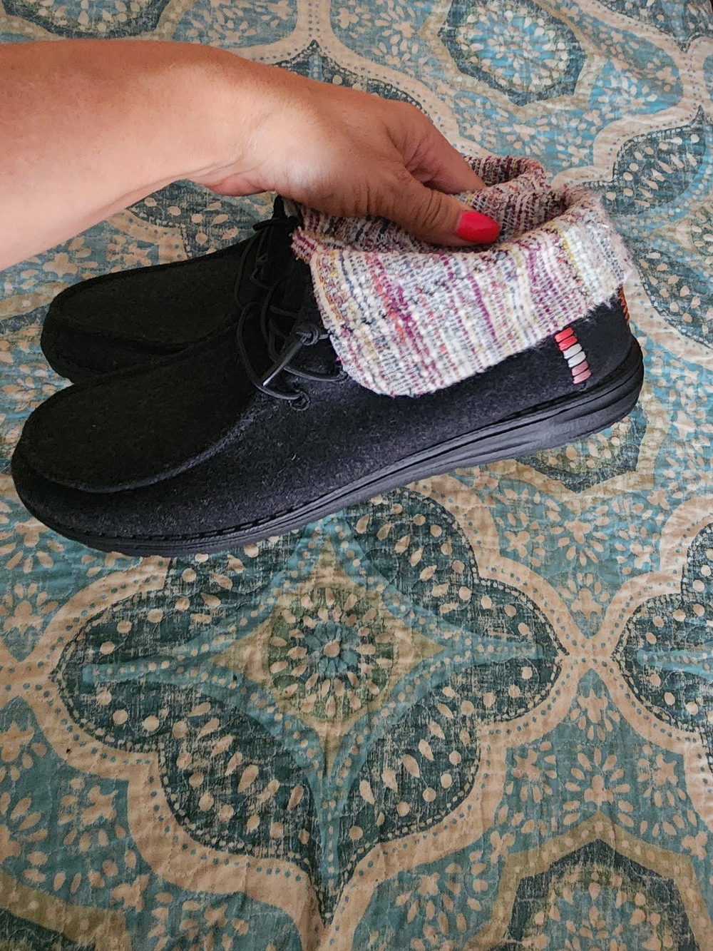 Hey Dude Wendy Fold Baja Womens 9 Black Multi Color Knit-Cuff